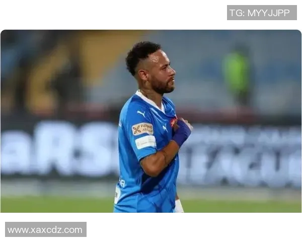 老汉领衔新一代足坛巨星崛起引发全球关注与热议 老汉领衔新一代足坛巨星崛起引发全球关注与热议