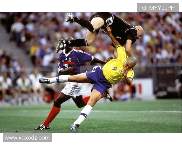 走进足球巨星奢华豪宅揭秘他们不为人知的私生活与梦想空间 走进足球巨星奢华豪宅揭秘他们不为人知的私生活与梦想空间